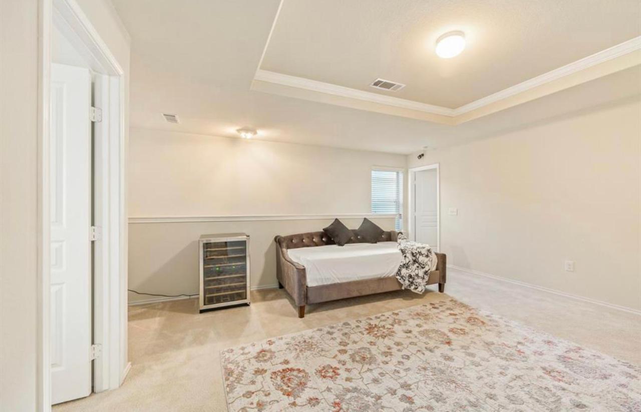 Вилла N-E-G House - Near David Wayne Hooks Airport Хьюстон Экстерьер фото